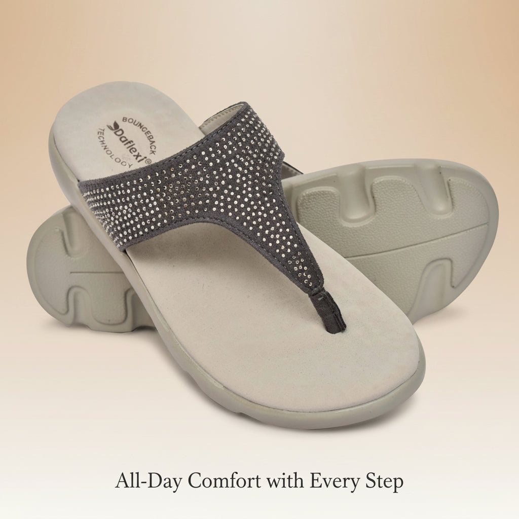 Daflexi Women's Stone Studded Toe-Ring Slippers | 9106